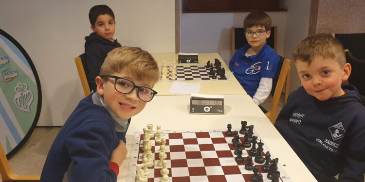 Xadrez continua em forma