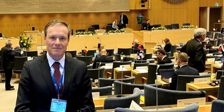 Deputado social-democrata, de Braga