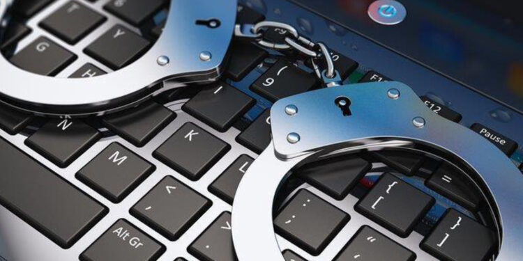 Mulher detida por Burla