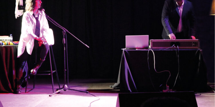 Casa das Artes: Venha ao Teatro