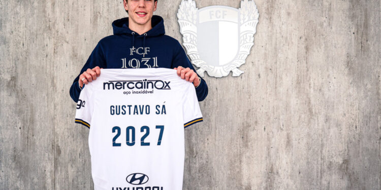 Gustavo Sá renova até 2027