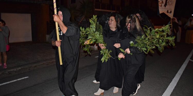 RUIVÃES: Judas É Tradição