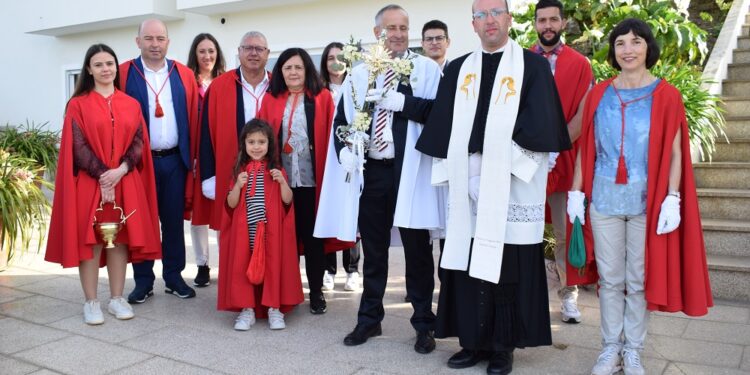 ARNOSO: Visita Pascal Termina Em Festa