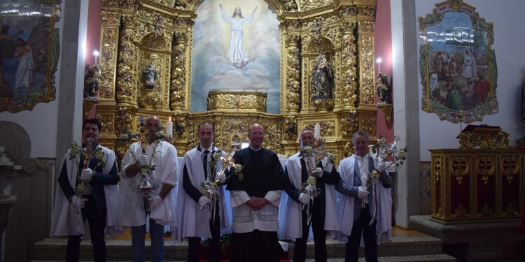 ARNOSO: Visita Pascal Termina Em Festa