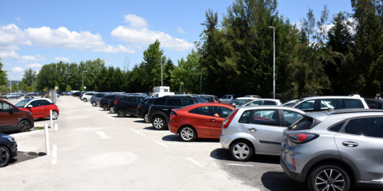 FAMALICÃO: estacionamento reativado