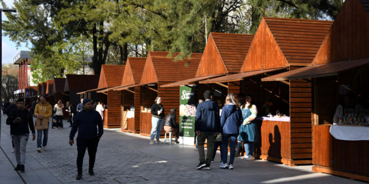 Mercados vão à Vila