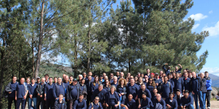 Empresa de Requião celebrou 16 anos