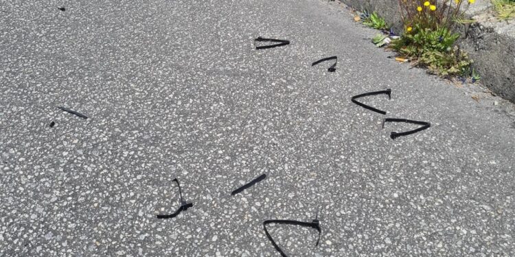 SANTO TIRSO: Outdoor Vandalizado