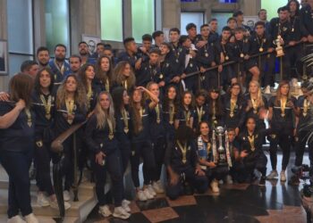 Equipas recebidas em festa