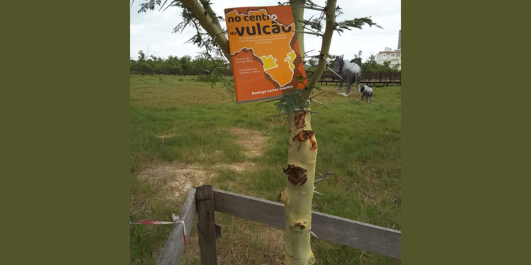Livro no “Centro do Vulcão”