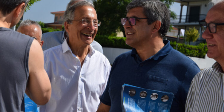 Adelino Oliveira apoia Leonel Rocha