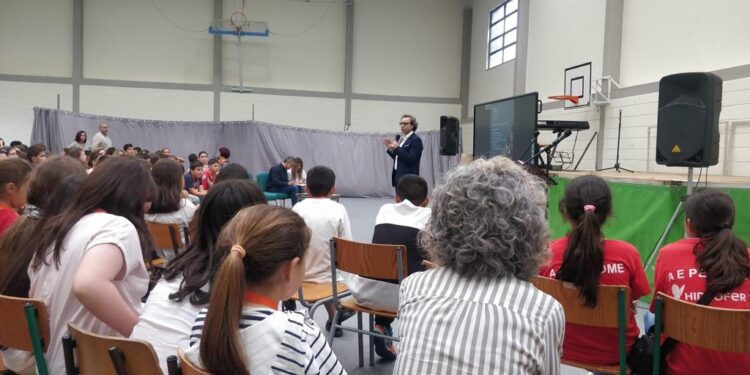 Despedidas e primeiras interações