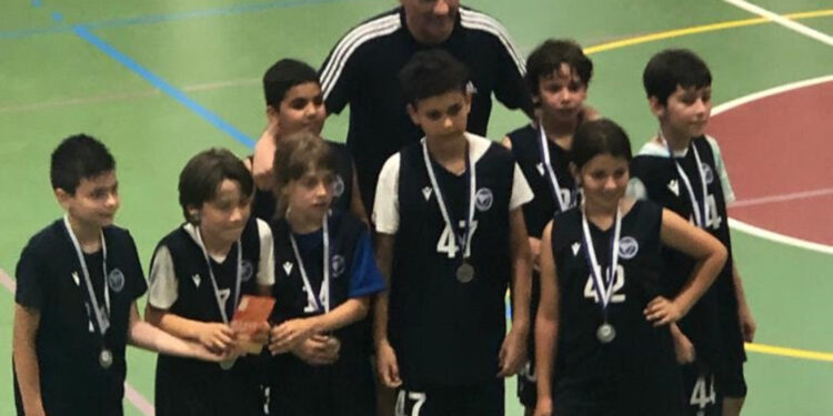 Basquetebol: Sub-14 vence Torneio