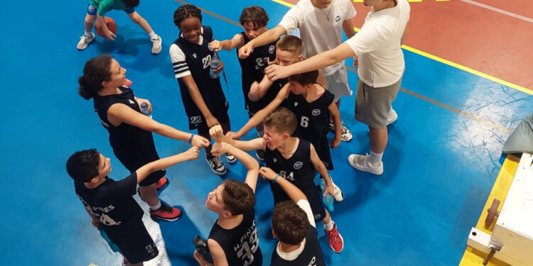 Basquetebol: Sub-14 vence Torneio