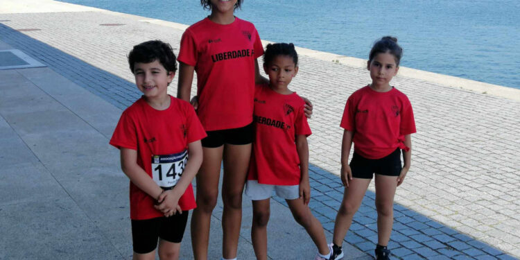 FAMALICÃO: Liberdade FC