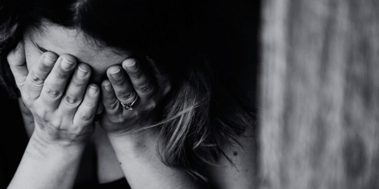 Suspeito de violação e roubo