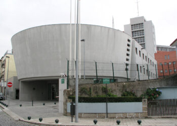 Entrega de droga na prisão