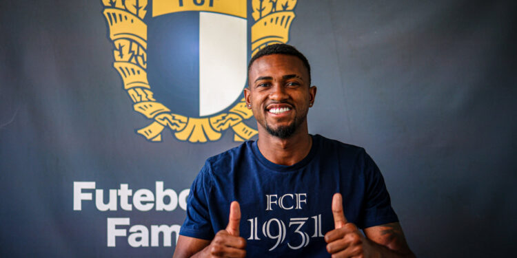 Otávio fica em Famalicão