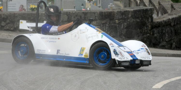 Arnoso Santa Maria atrai Espanhóis