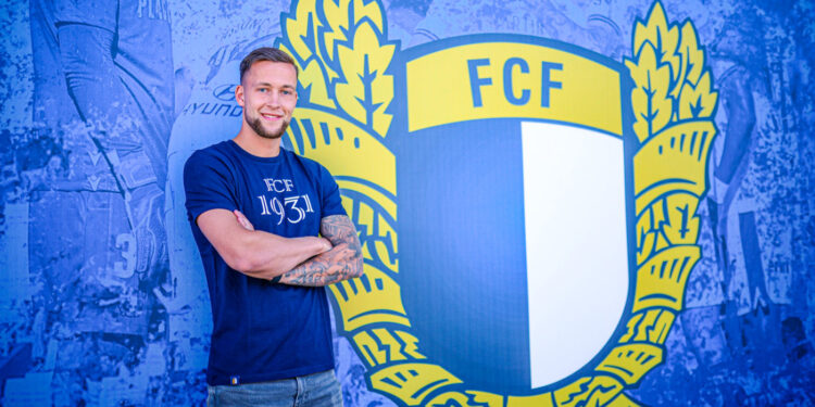 Nova contratação no FC Famalicão