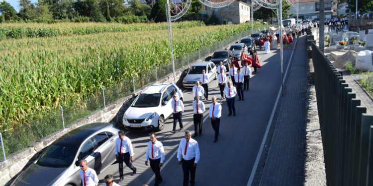 Arnoso Santa Maria em festa