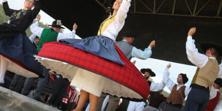 Mostra Comunitária em Sezures