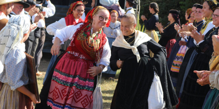 Mostra Comunitária em Sezures