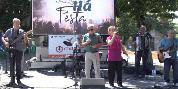 Dois dias de festa em Requião