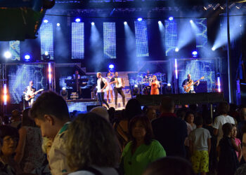 FRADELOS: Música moveu freguesia