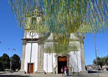 Ruivães venerou Divino Salvador