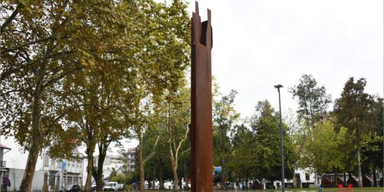 Obra de Arte levanta questões