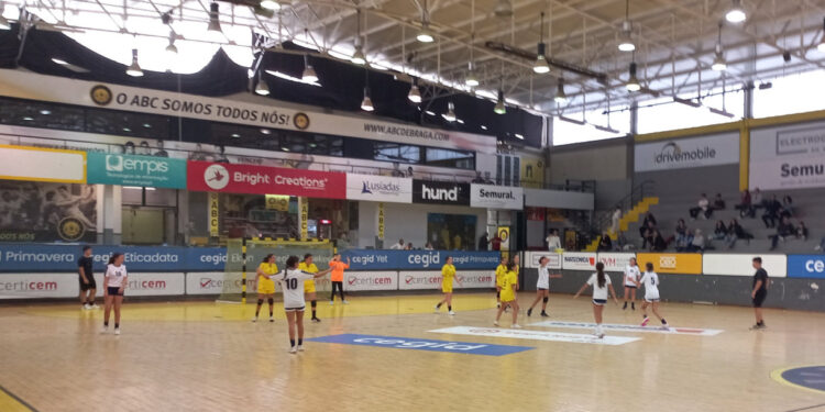 FAC Andebol inicia trabalhos
