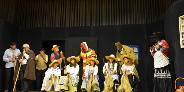 GRUTACA apresentou peça