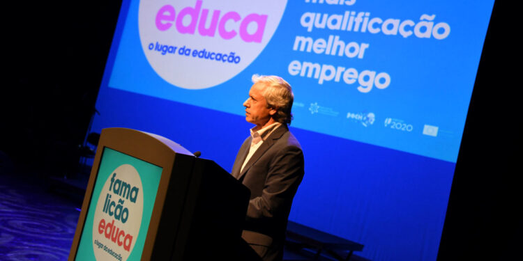 Centro Qualifica entregou certificados