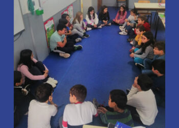 Alunos reunidos em conselho