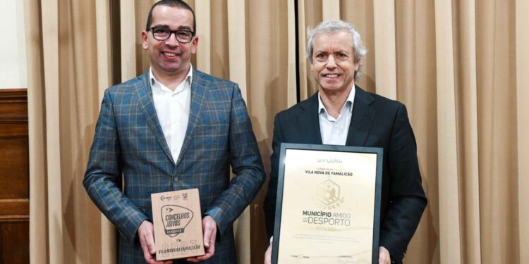 Nova distinção para Famalicão