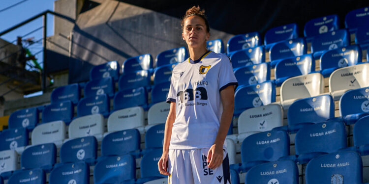 Ana Rocha assina pelo FC Famalicão