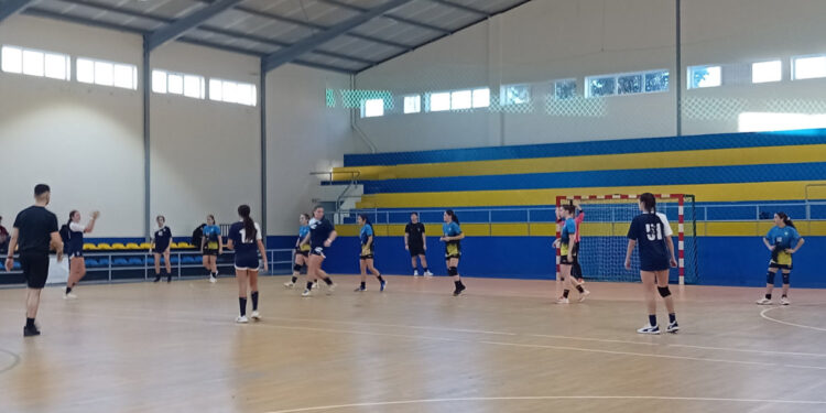 Equipa feminina sai derrotada