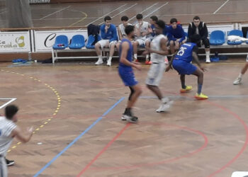 Séniores A e B perdem