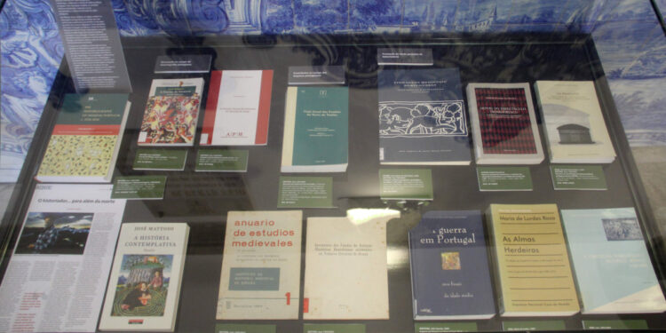 Biblioteca evoca José Mattoso