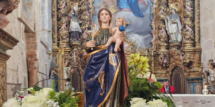 Senhora das Candeias, em Landim