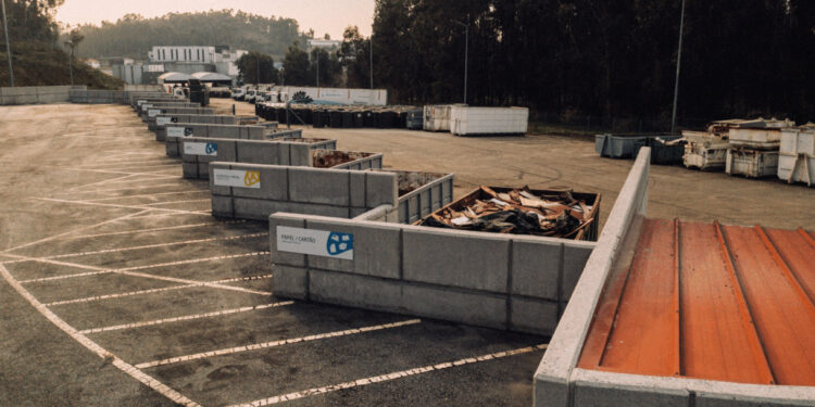 ECOCENTRO  EM  RIBA  DE  AVE – Famalicão