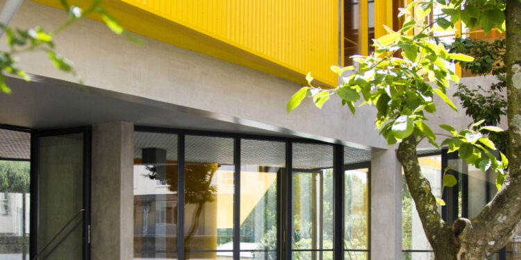 ESCAPARATE  DA  REDACÇÃO