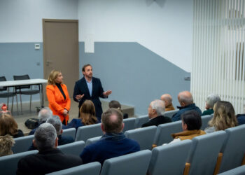 Reforçar Instituições Sociais