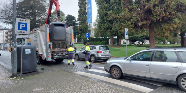 ESTORVAR  O  TRÂNSITO