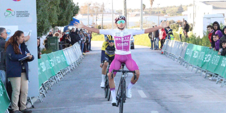 Ciclista da ABTF arrecadou Taça do Algarve