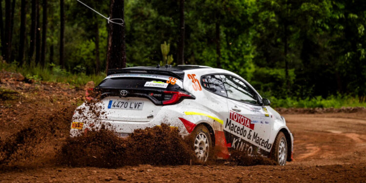 Novo pódio para famalicense