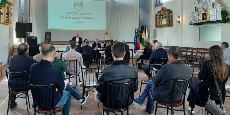 União de Freguesias reuniu na ADC
