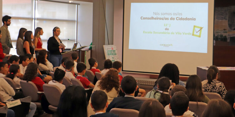 Propostas de Jovens em Assembleia