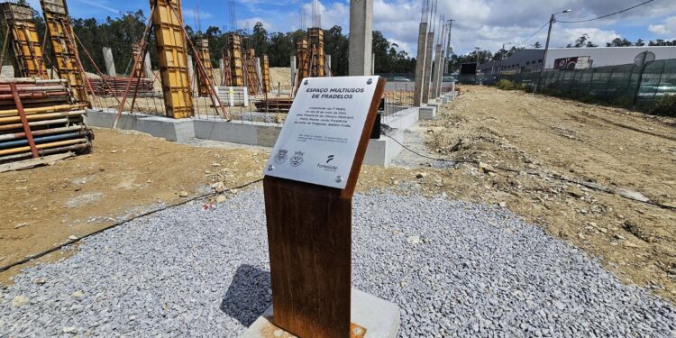 Multiusos em Fradelos